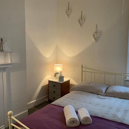 Cosy Rooms In Тонтън Екстериор снимка